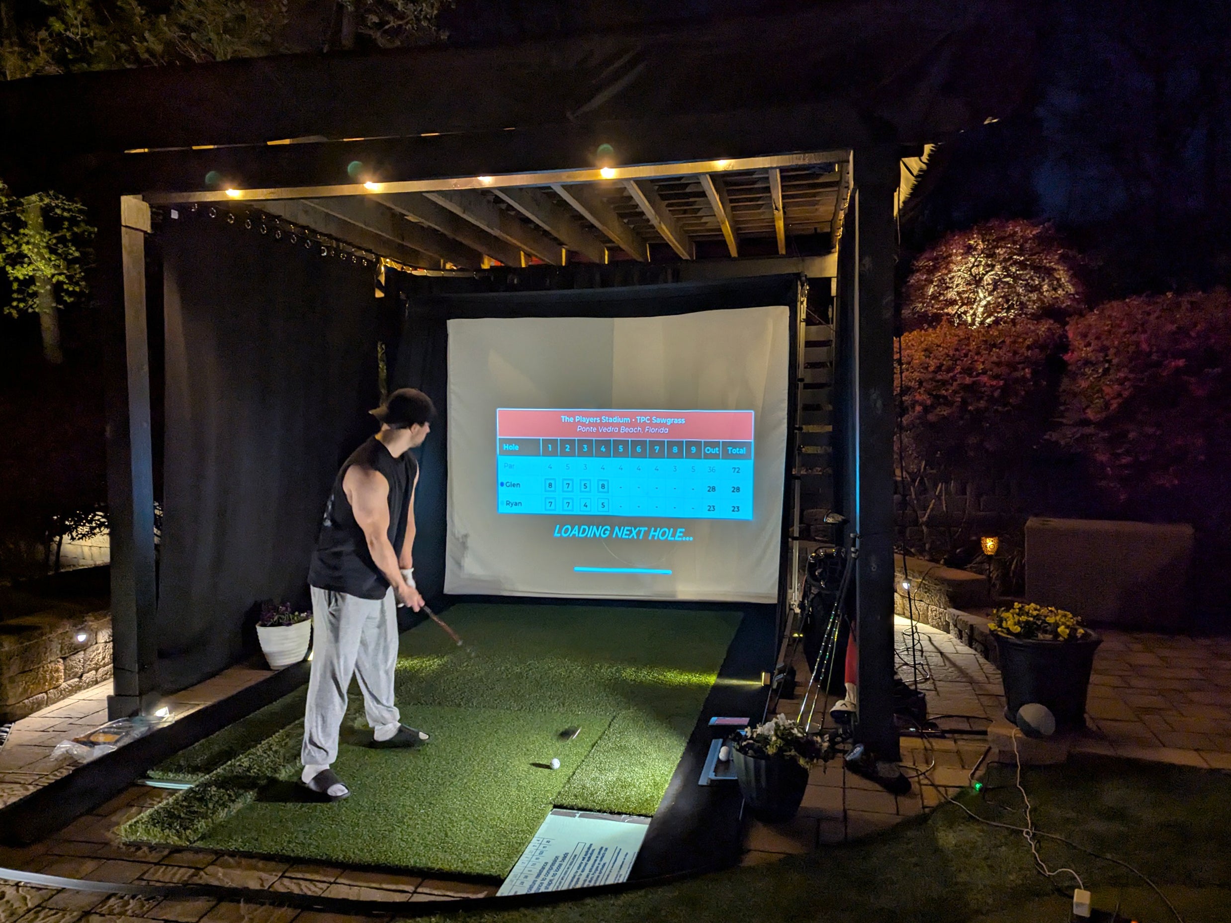 Elite Screen GolfSim Portable ImpactWhite® 350 - Portable Golf Enclosure and Screen