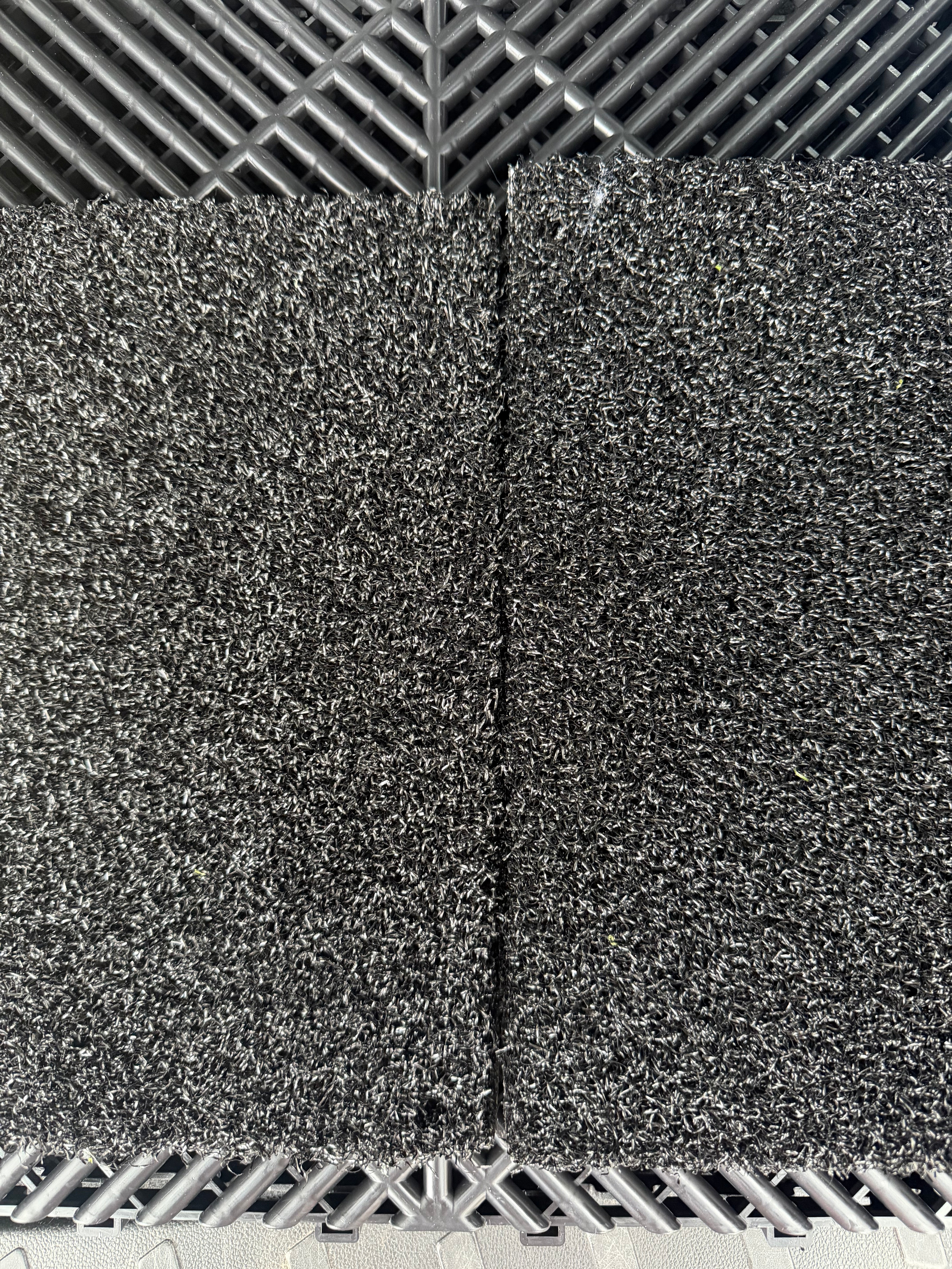 15 ft Golf Simulator Enclosure Turf – Premium Black or Green Putting & Aesthetic Turf (10ft, 15ft, 20ft Lengths)