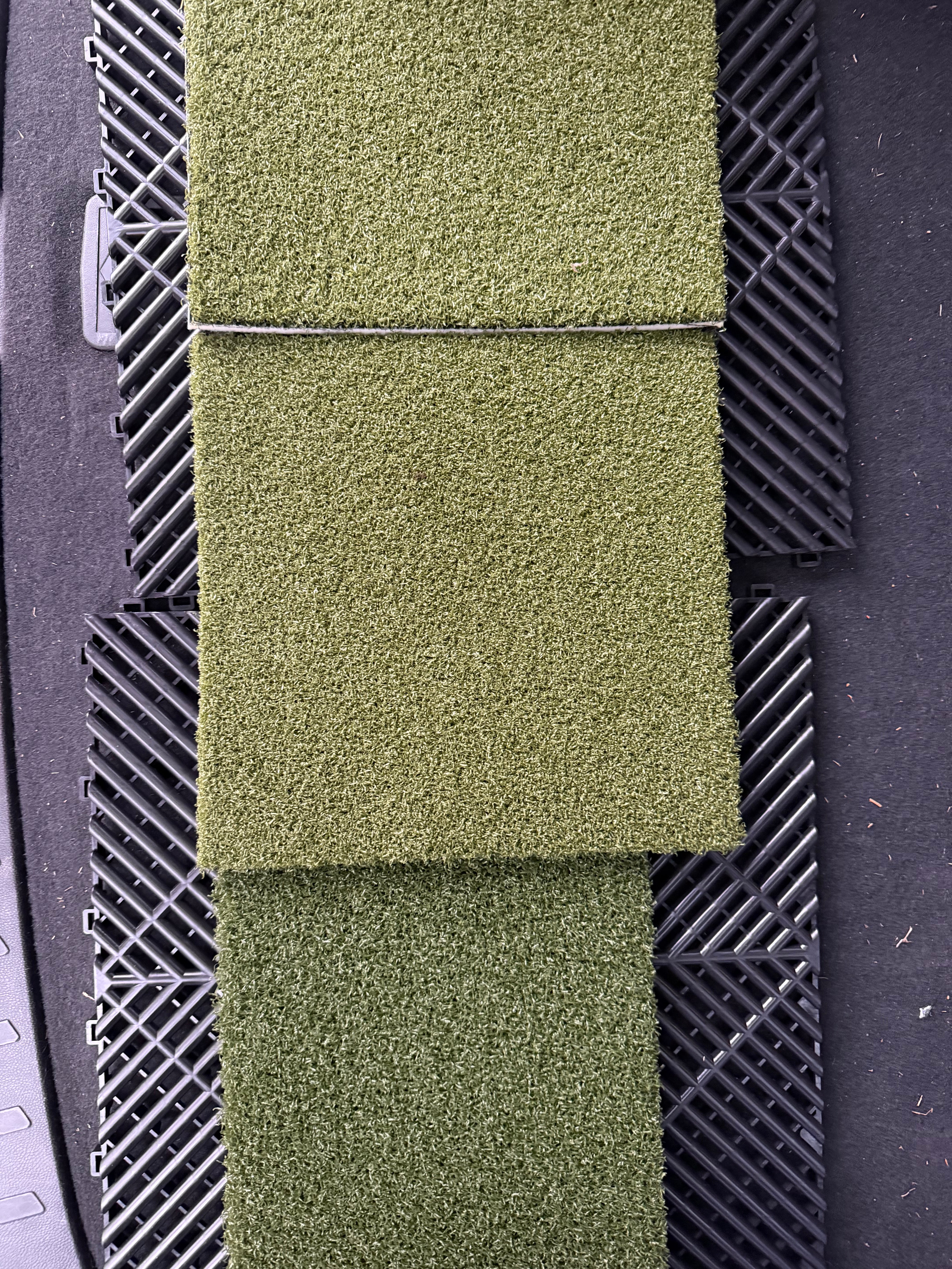 15 ft Golf Simulator Enclosure Turf – Premium Black or Green Putting & Aesthetic Turf (10ft, 15ft, 20ft Lengths)