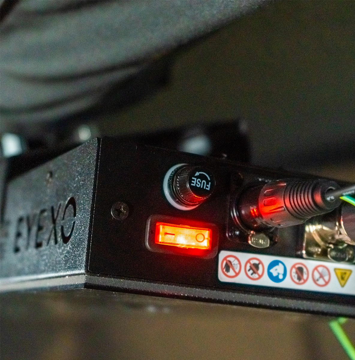 Uneekor EYE XO Golf Launch Monitor & Simulator – Ceiling-Mounted, Premium Accuracy