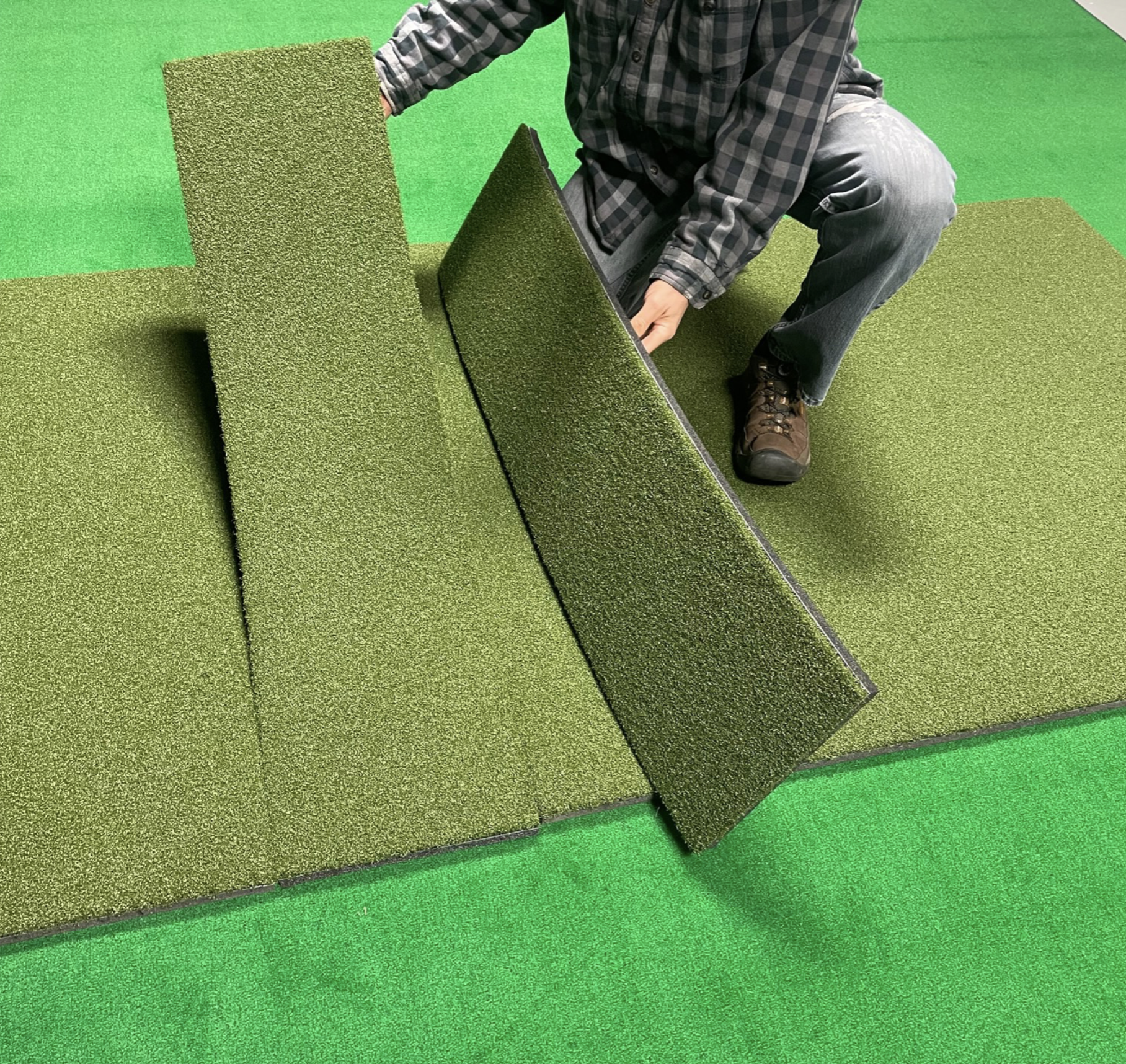 Big Moss True Launch PLUS R/L Ready SIM Kit (4x9 with Strip) – Golf Simulator Mat