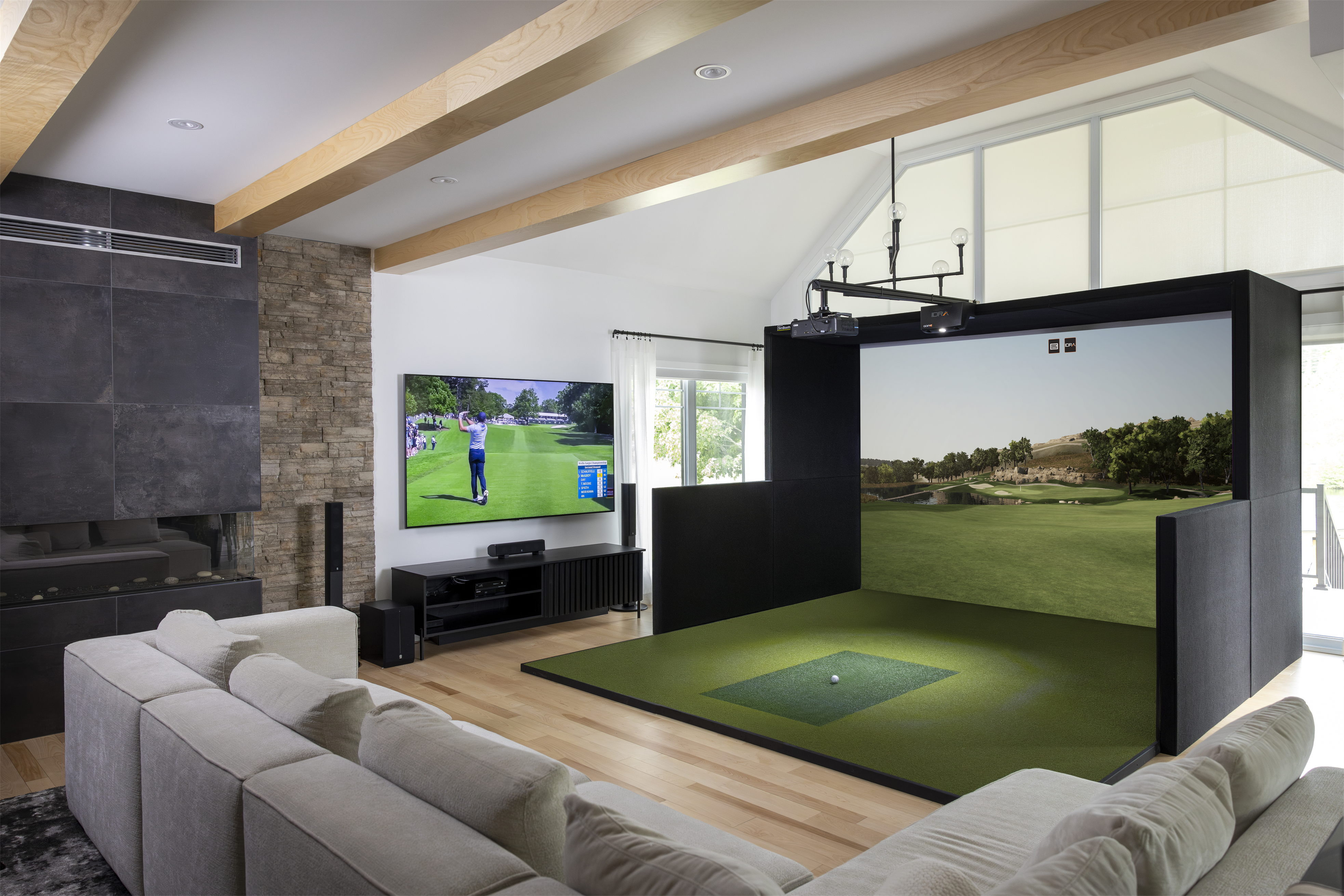 GolfIn SIMBOOTH Kit 1 Golf Simulator Package